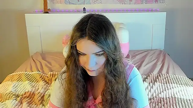 kuraii1  online show from February 8, 5:51 am