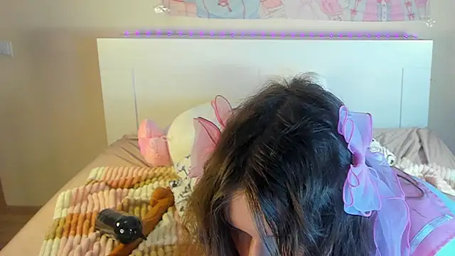 kuraii1  online show from March 9, 11:25 pm