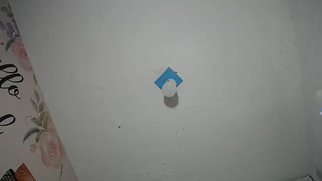 Snapshot of KOURTNEY-- chatting on October 30, 1:51 am KOURTNEY-- online show from October 30, 1:51 am