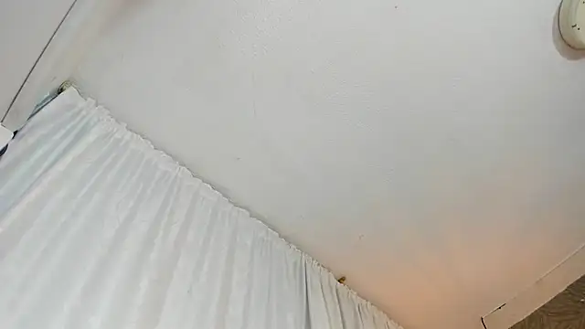 KOURTNEY-- online show from February 15, 2:08 am