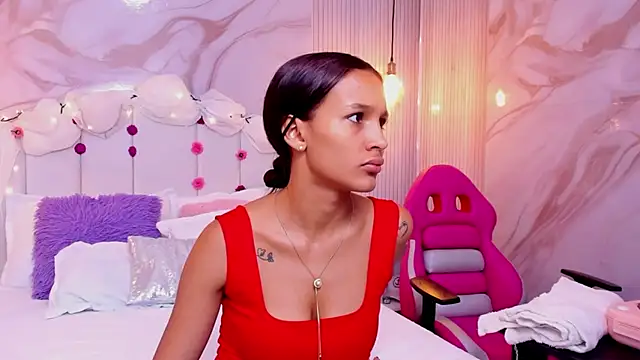 Snapshot of Carohorny4u chatting on September 24, 12:30 pm Carohorny4u online show from September 24, 12:30 pm