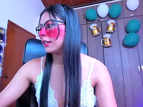  ALLYSON18  online show from October 3, 11:40 am