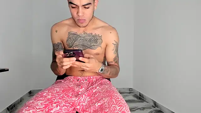 mikee scooth online show from January 16, 3:05 pm