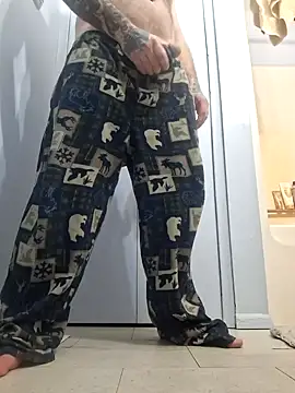 Snapshot of PNTlooker256 chatting on February 5, 4:39 am PNTlooker256 online show from February 5, 4:39 am