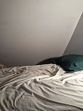 Snapshot of PNTlooker256 chatting on February 8, 2:59 am PNTlooker256 online show from February 8, 2:59 am