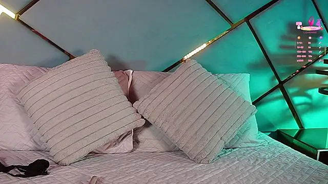 ammy durand online show from November 24, 7:24 pm