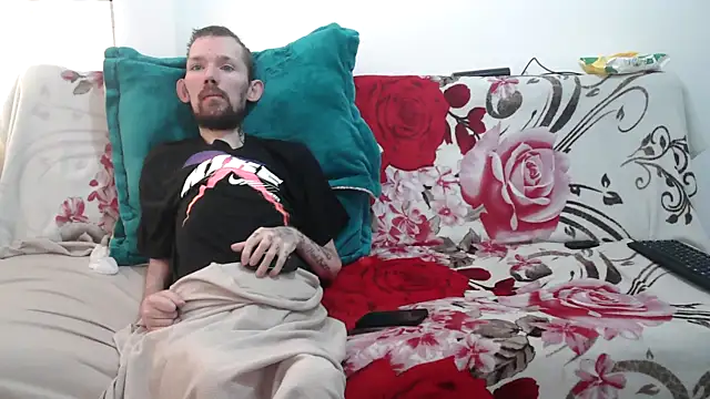 Sophia and Thomas online show from April 6, 8:43 pm