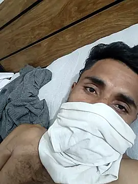 Snapshot of vkhotboy143 chatting on November 20, 5:45 pm vkhotboy143 online show from November 20, 5:45 pm