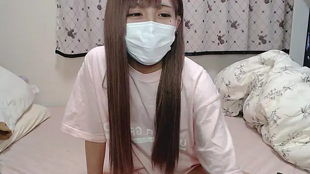 Snapshot of _hiyor_ chatting on March 11, 4:18 pm hiyor online show from March 11, 4:18 pm