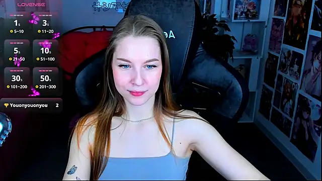 CuteMousee online show from February 6, 8:50 am