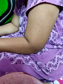 Priya-bhabi012 online show from July 28, 1:43 pm