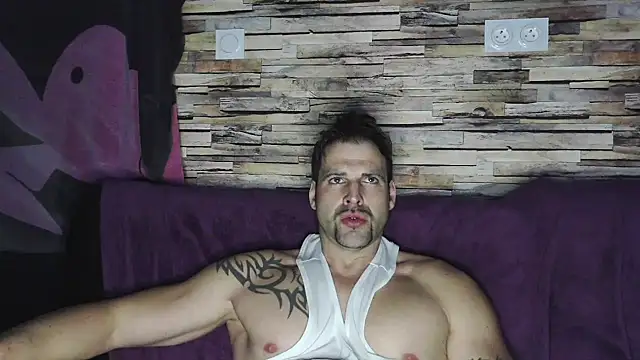 XxBigboybandxX online show from February 1, 5:58 pm