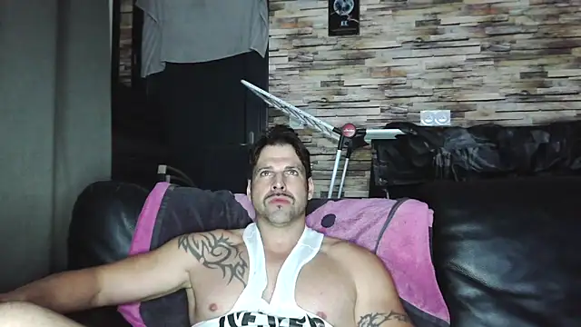 XxBigboybandxX online show from December 19, 6:37 pm