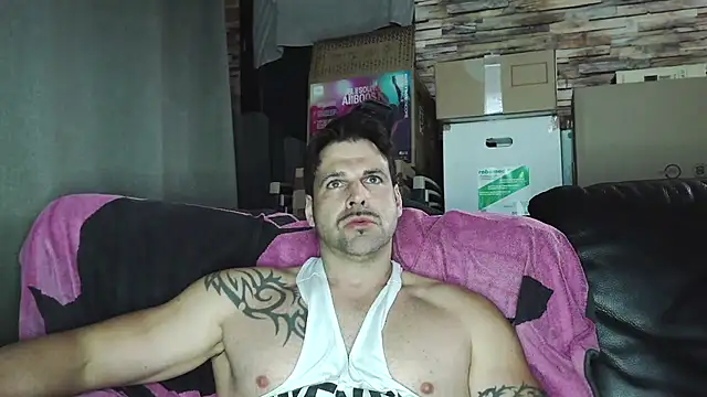 XxBigboybandxX online show from March 5, 4:36 pm