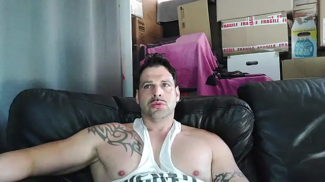 XxBigboybandxX online show from May 7, 3:39 pm