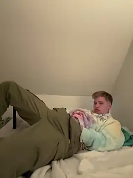 Snapshot of CDLukeLucy420 chatting on September 29, 9:08 pm CDLukeLucy420 online show from September 29, 9:08 pm