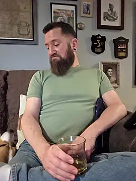 Icebearsticlese online show from April 3, 1:58 am