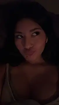 Snapshot of princesschini chatting on May 2, 11:15 am princesschini online show from May 2, 11:15 am