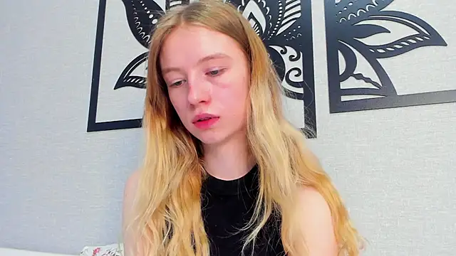 minidivaa  online show from February 7, 1:22 pm