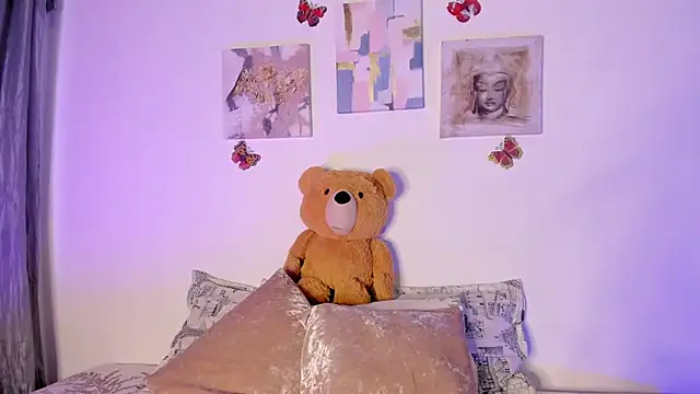 Snapshot of samara_jonness chatting on February 7, 10:20 pm samara jonness online show from February 7, 10:20 pm