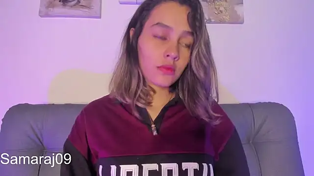 Snapshot of samara_jonness chatting on March 4, 11:32 pm samara jonness online show from March 4, 11:32 pm