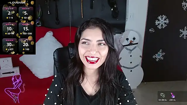 Carolaine69  online show from December 3, 1:20 pm