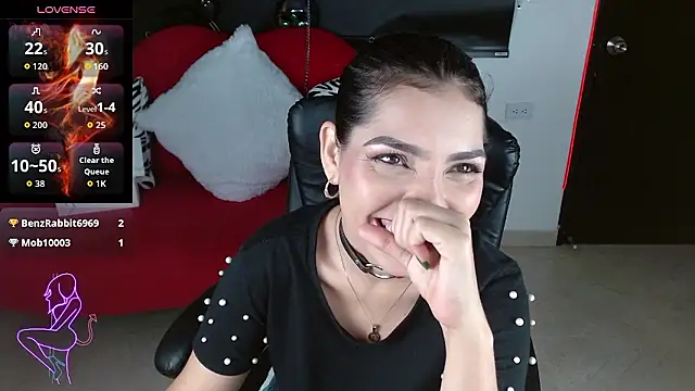 Carolaine69  online show from January 9, 1:25 pm