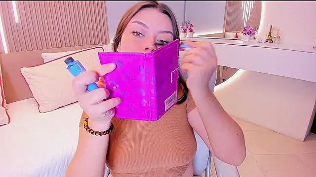 Sexy paradise18  online show from December 3, 3:47 am