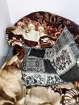 beautiful himanshi2 online show from February 24, 5:38 am