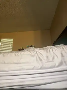 SexxyreddMale online show from June 24, 7:02 pm