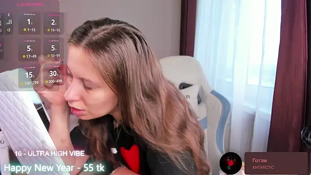 Snapshot of ms_allison_w chatting on January 8, 11:21 am ms allison w online show from January 8, 11:21 am