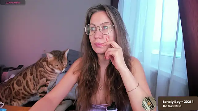 Snapshot of ms_allison_w chatting on January 18, 11:11 am ms allison w online show from January 18, 11:11 am