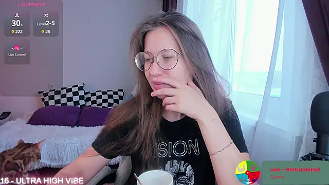 Snapshot of ms_allison_w chatting on February 7, 11:23 am ms allison w online show from February 7, 11:23 am