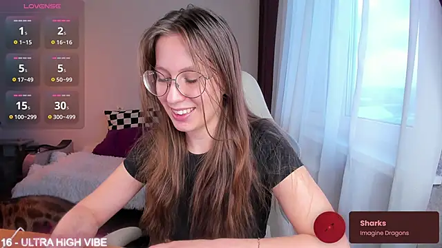 Snapshot of ms_allison_w chatting on February 20, 2:02 pm ms allison w online show from February 20, 2:02 pm