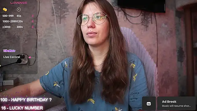 Snapshot of ms_allison_w chatting on October 26, 11:27 am ms allison w online show from October 26, 11:27 am