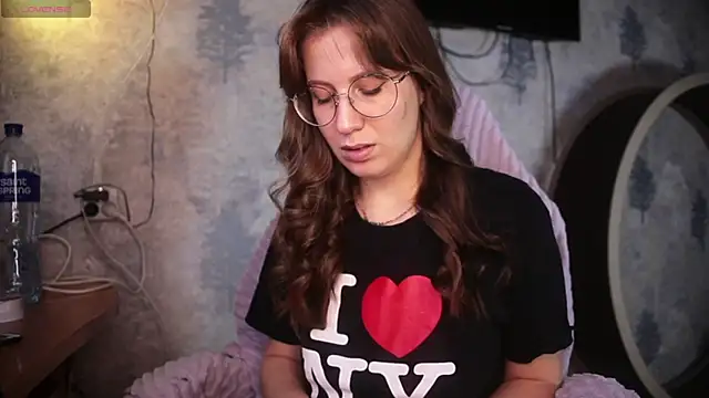 Snapshot of ms_allison_w chatting on November 19, 7:08 am ms allison w online show from November 19, 7:08 am