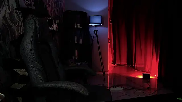 Lana  May online show from March 26, 9:04 am