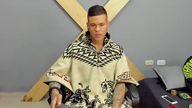 Snapshot of jamesinked_ chatting on December 23, 5:32 pm jamesinked online show from December 23, 5:32 pm