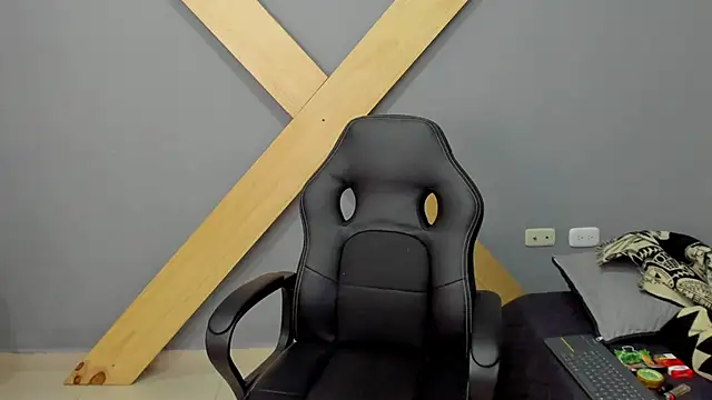 Snapshot of jamesinked_ chatting on December 26, 3:42 pm jamesinked online show from December 26, 3:42 pm