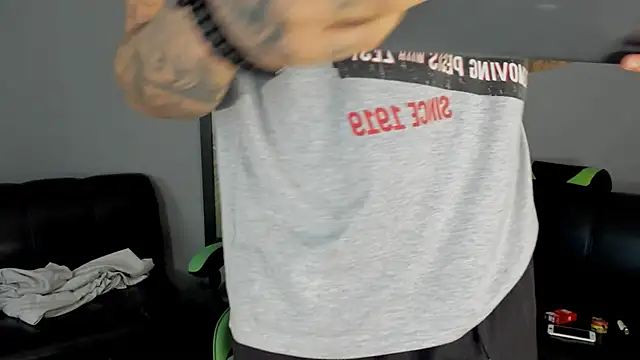 Snapshot of jamesinked_ chatting on January 27, 3:50 pm jamesinked online show from January 27, 3:50 pm