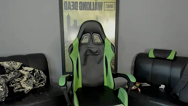 Snapshot of jamesinked_ chatting on February 19, 6:21 pm jamesinked online show from February 19, 6:21 pm