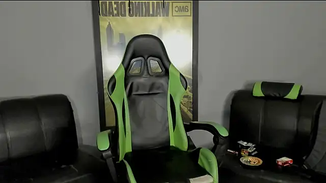 Snapshot of jamesinked_ chatting on February 24, 2:08 am jamesinked online show from February 24, 2:08 am