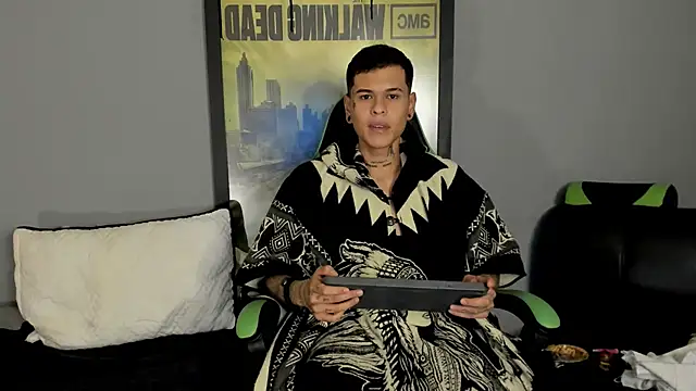 Snapshot of jamesinked_ chatting on March 16, 5:14 am jamesinked online show from March 16, 5:14 am