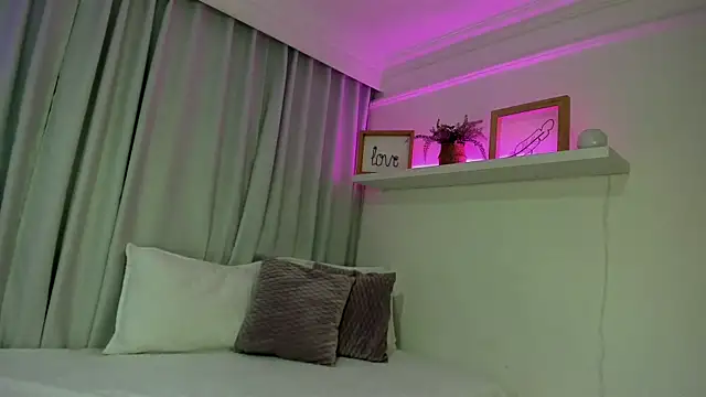 Snapshot of susyy7 chatting on November 5, 7:36 pm susyy7 online show from November 5, 7:36 pm