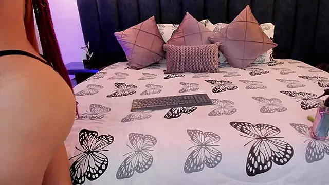 Snapshot of susyy7 chatting on February 9, 3:43 am susyy7 online show from February 9, 3:43 am