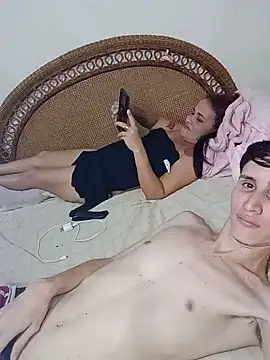 Milfvalesk online show from December 17, 3:17 am