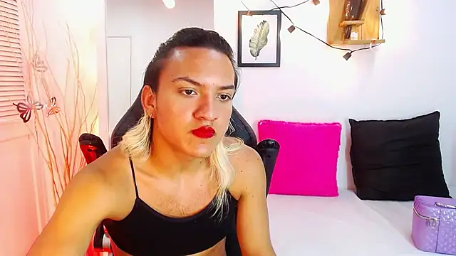 Snapshot of aslyhernandez_7 chatting on January 29, 2:53 pm aslyhernandez 7 online show from January 29, 2:53 pm