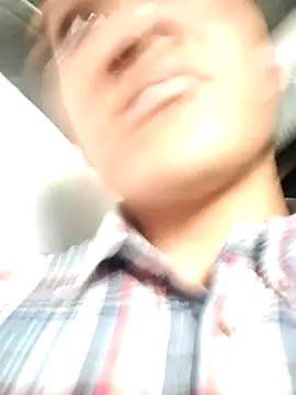 Snapshot of aslyhernandez_7 chatting on February 12, 2:12 pm aslyhernandez 7 online show from February 12, 2:12 pm