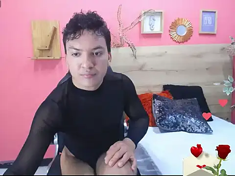 Snapshot of aslyhernandez_7 chatting on February 18, 12:12 pm aslyhernandez 7 online show from February 18, 12:12 pm