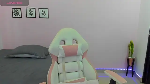 sophie pazz online show from January 16, 10:36 pm